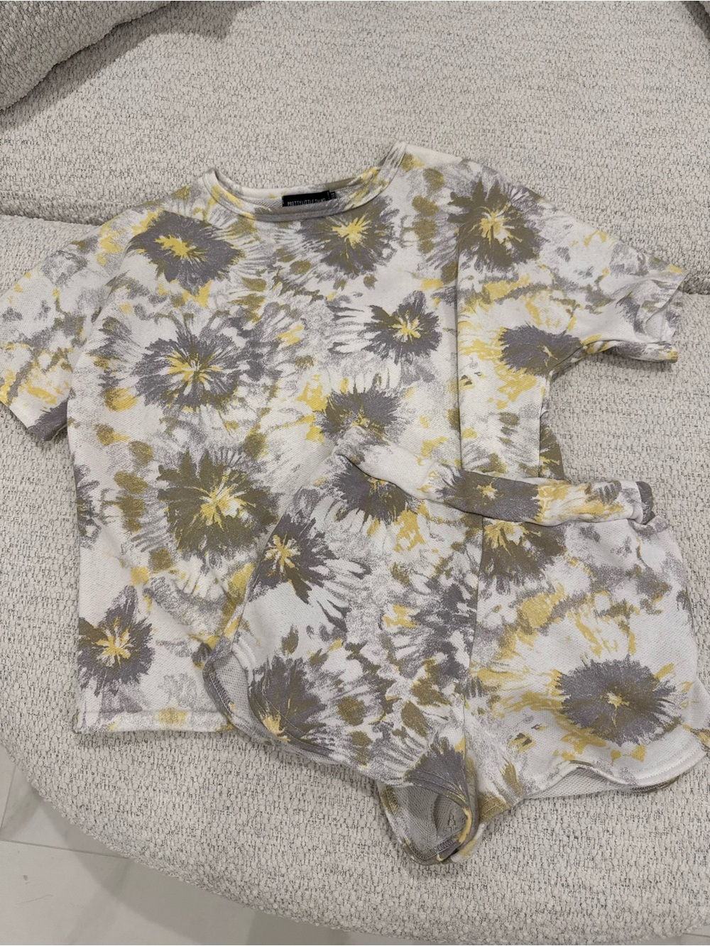 PrettyLittleThing Tie Dye Sweatshirt and Shorts Two Piece Set